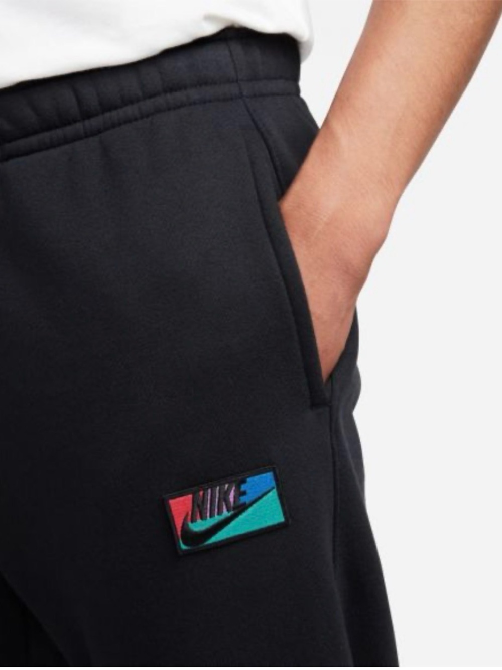 🔥 Men’s Nike Club Fleece Joggers 
- Size M - Multicolor Patch